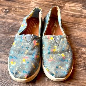 Tom’s Rainbow Unicorn Print Slip Ons